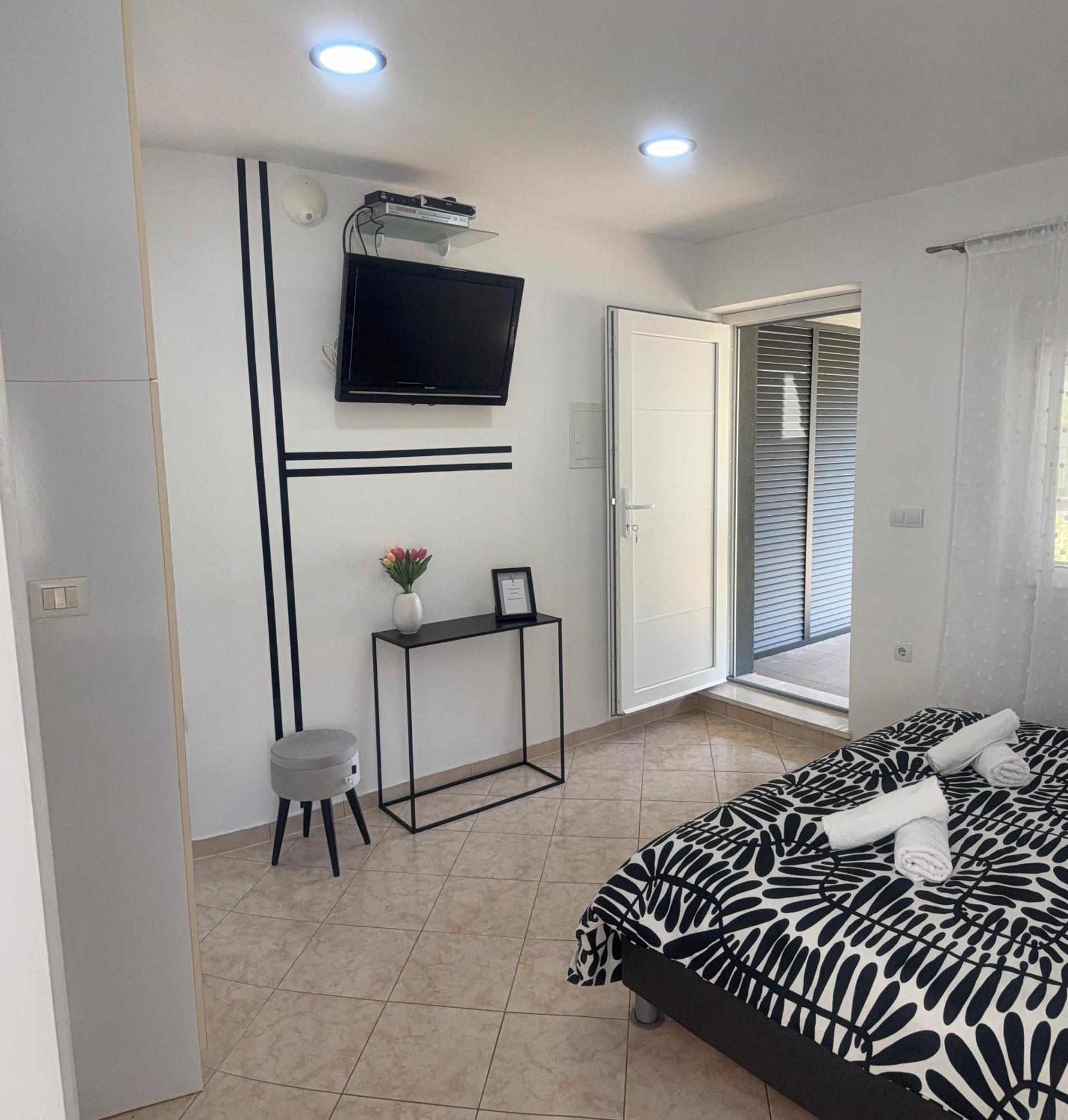 Villa Bubalo Omis Bagian luar foto