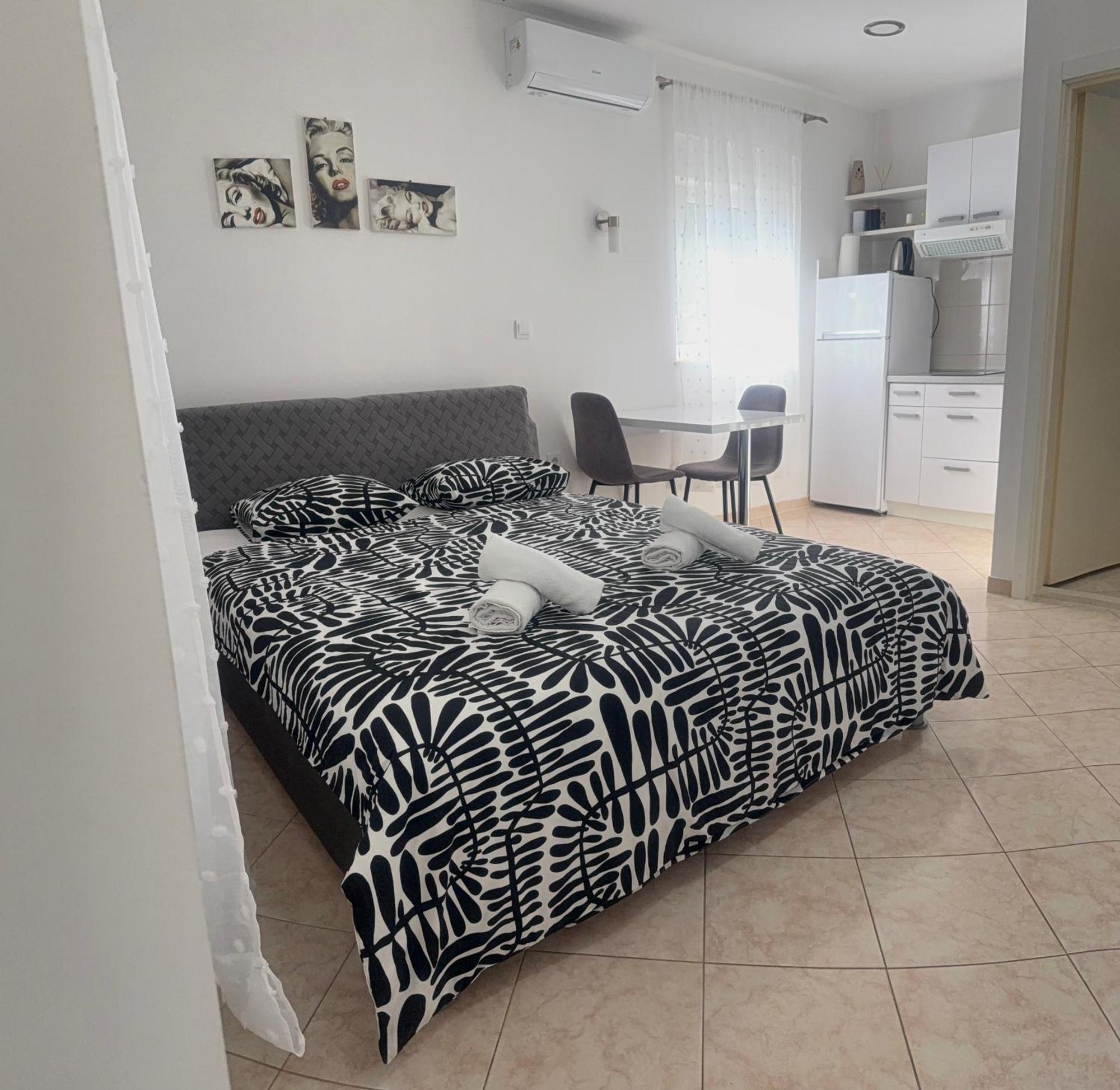 Villa Bubalo Omis Bagian luar foto