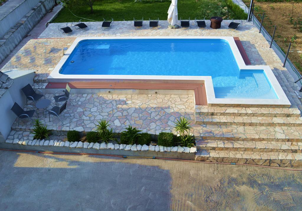 Villa Bubalo Omis Bagian luar foto